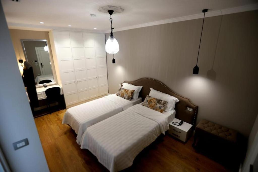 Boutique Hotel Whisky Tiranë Rom bilde