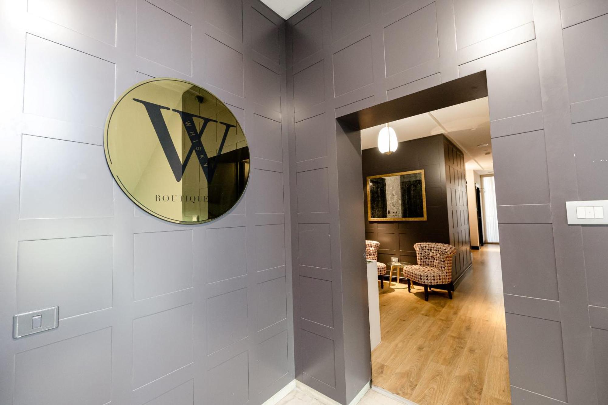 Boutique Hotel Whisky Tiranë Eksteriør bilde
