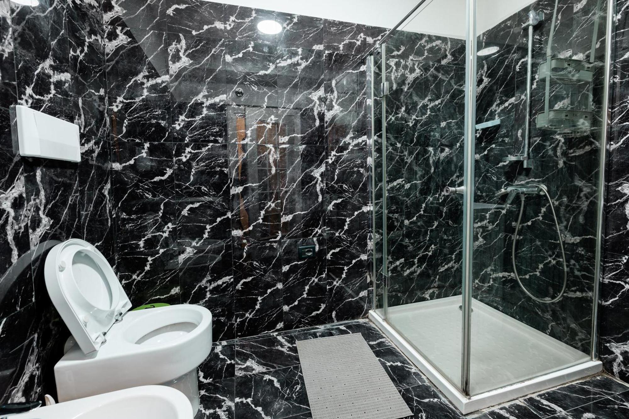 Boutique Hotel Whisky Tiranë Rom bilde